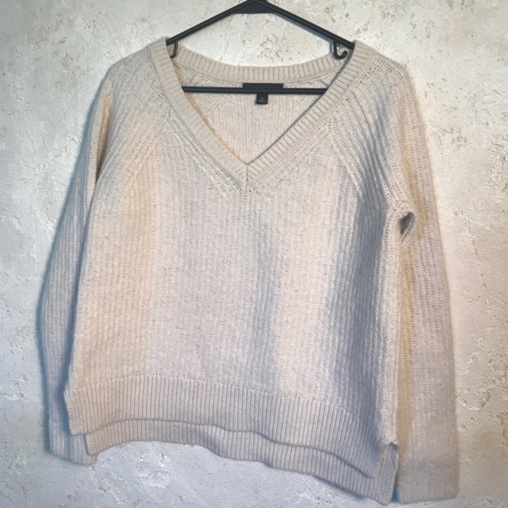 Ann Taylor cream spring fall or winter sweater